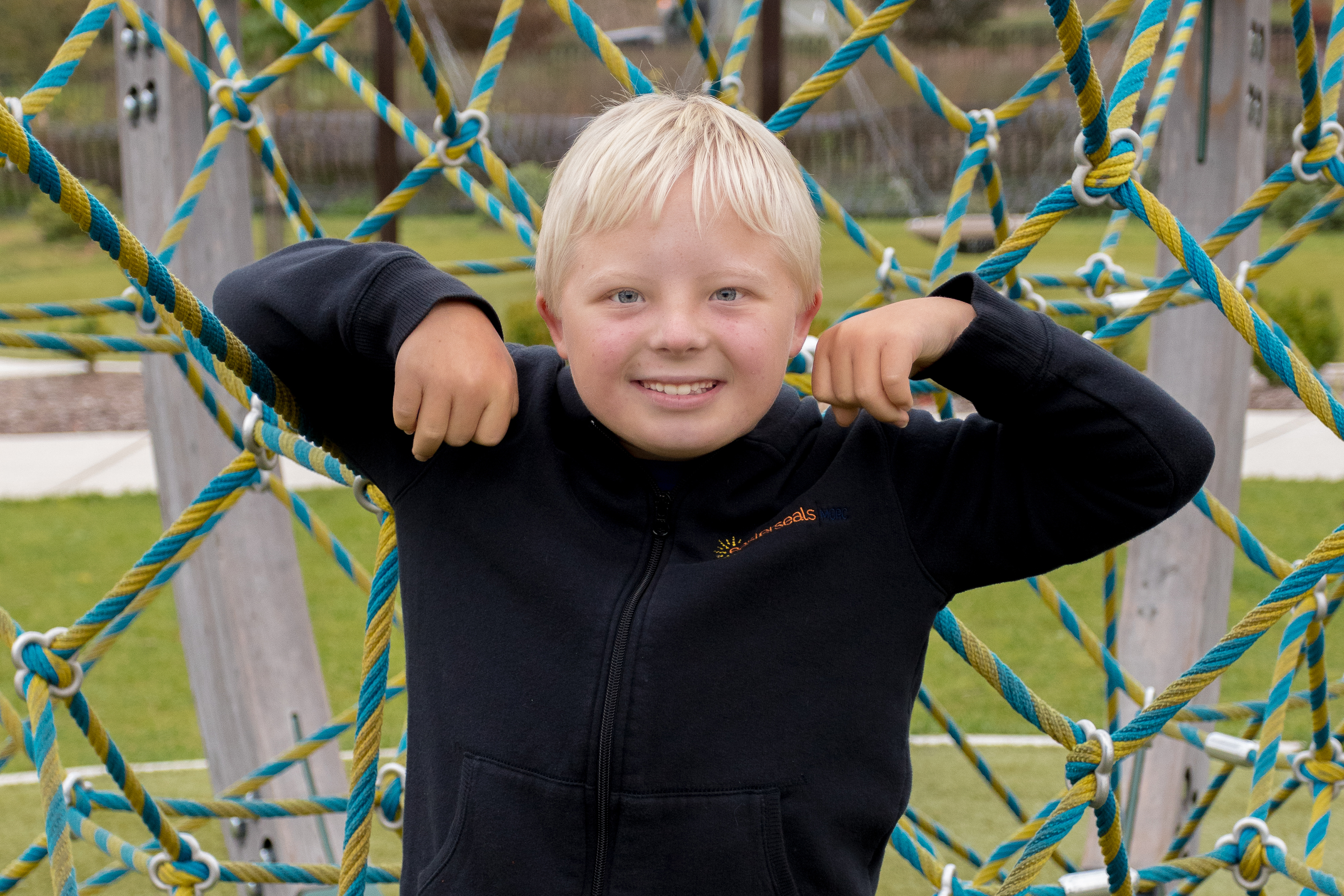 Brody flexing for the camera 