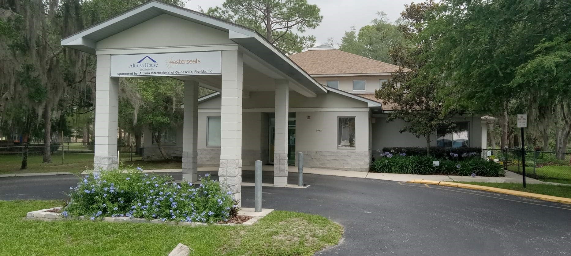 Altrusa House Exterior
