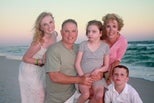 Drew Ann Long and Her Family at the beach